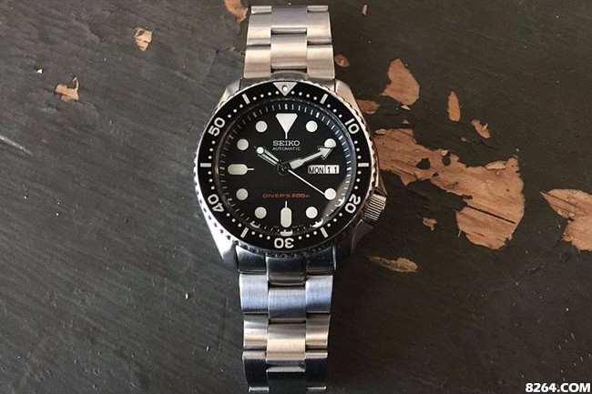 seiko精工gmt男款机械表黑面,seiko手表skx007