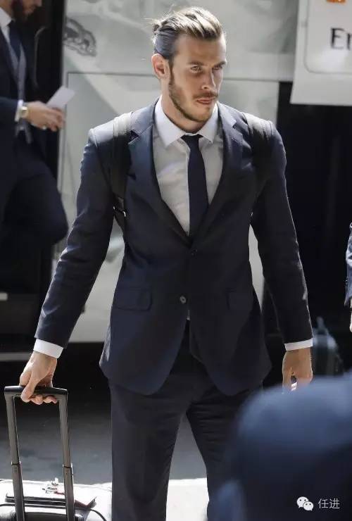 瓒崇悆鍜垖瑙嗛,瓒崇悆鍘熷湴鑸旂悆