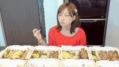 这么可爱的大胃王你见过么？