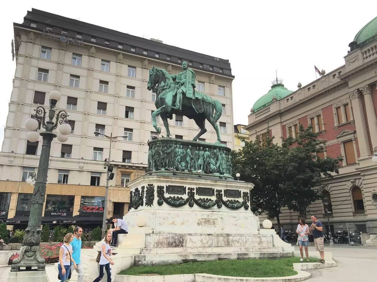 一座经历沧桑的城市,中国近代被战火摧毁的城市的影像