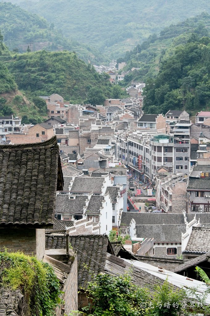 黄果树西江荔波镇远5日游多少钱,贵州小七孔黄果树千户苗寨三日游