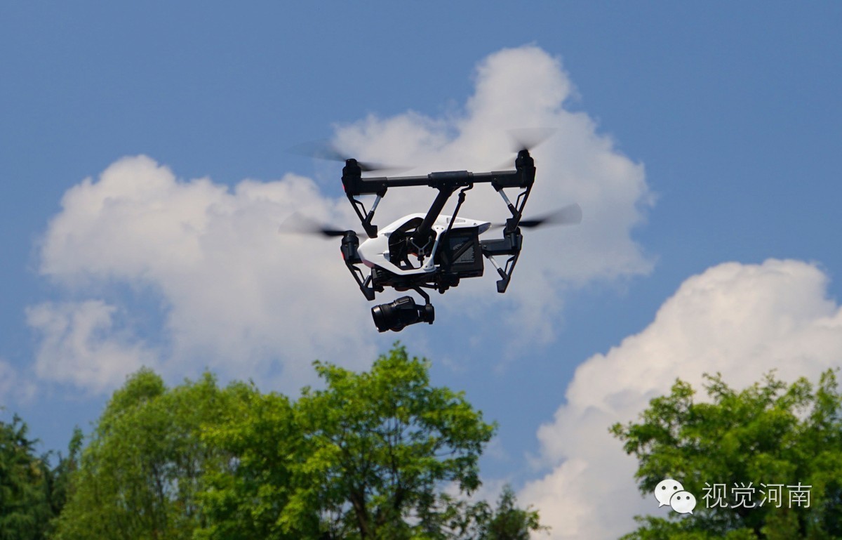 第一次开法拉利感觉贼爽,爽到爆第一次的高空跳伞体验