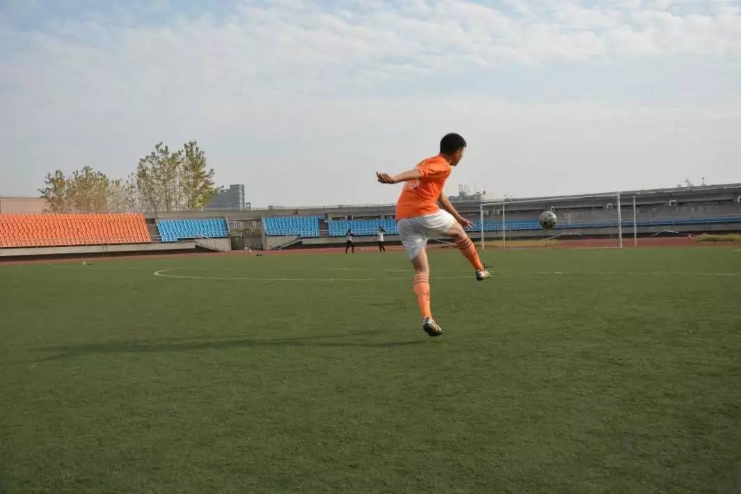 校园总攻|浙江财经大学的足球男神！180的天蝎男，爱米兰，爱绿城！