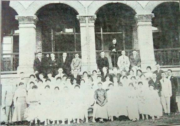 1934|北大楼枫藤未生，犹记毕业季