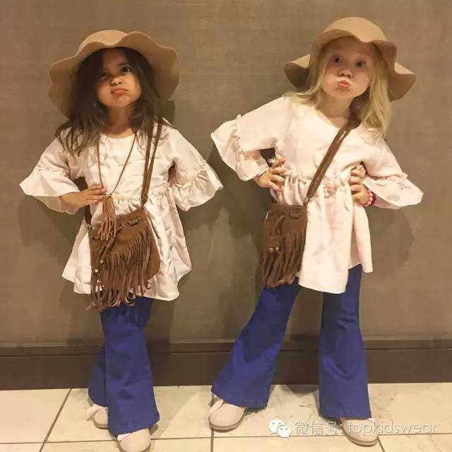 可爱又好看的双胞胎穿搭,双胞胎出门这样穿回头率超高