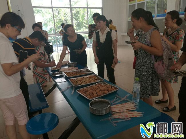 省教育厅省食药监:50所学校将加盟食安示范食堂