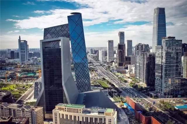 帮创业者租办公室，卖创业服务，58赶集投资的好租说：你只管当快公司，剩下的交给我！