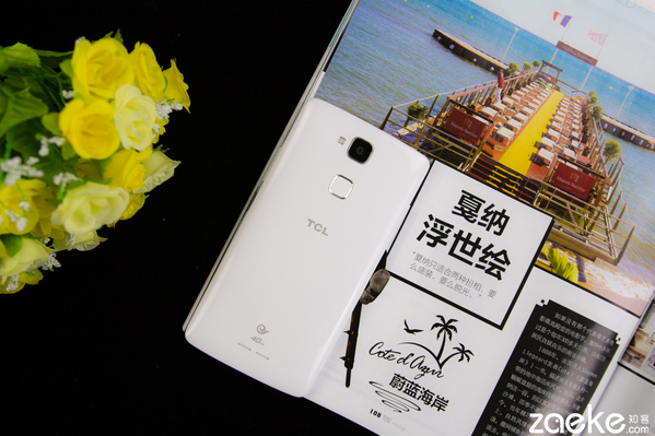 除了更好玩的指纹呢?TCL乐玩2C系统UI体验