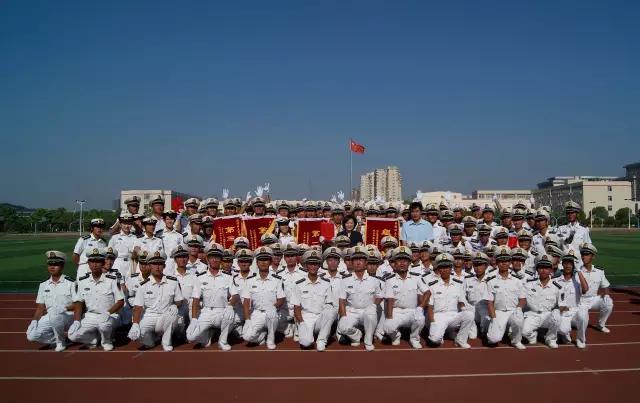 又到一年高三毕业季,又到了毕业季挥手告别