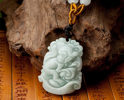 本命年戴什么饰物辟邪保平安,本命年戴什么驱邪避灾