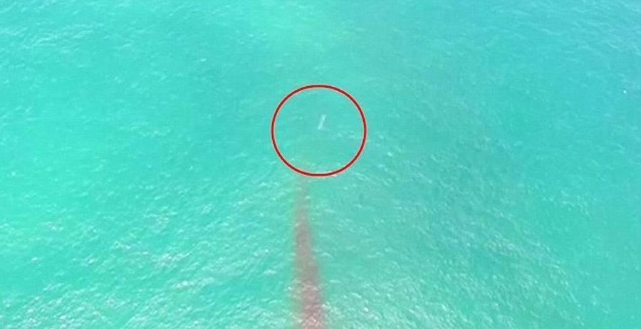 盘点在监控下拍到的奇葩瞬间,看无人机拍到的诡异视频