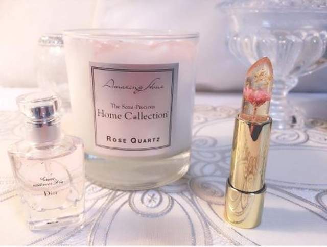 网络爆*K红**ailijumei果冻口红,这朵花就是点睛之笔!