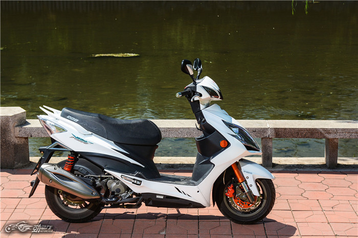 光阳racingking180评测,光阳racingx150abs测试