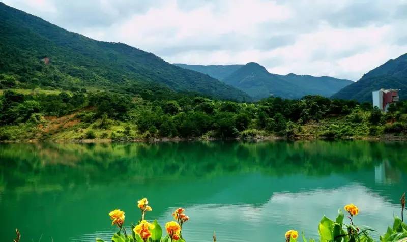 乐活｜美翻了！广州周边竟然藏着10个“桂林山水”