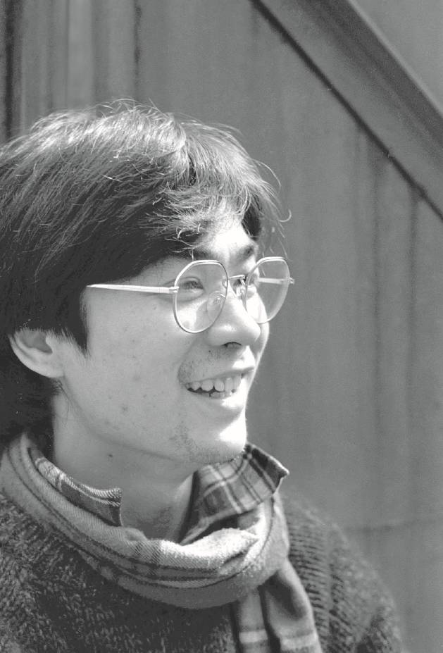 张枣：生活啊，快递给我的手