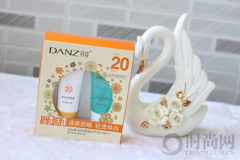 悦享阳光无负担有丹姿润白一夏