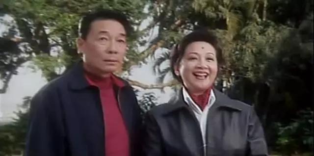 乌鸦大飞靓坤谁最厉害,古惑仔牧师飞踢靓坤