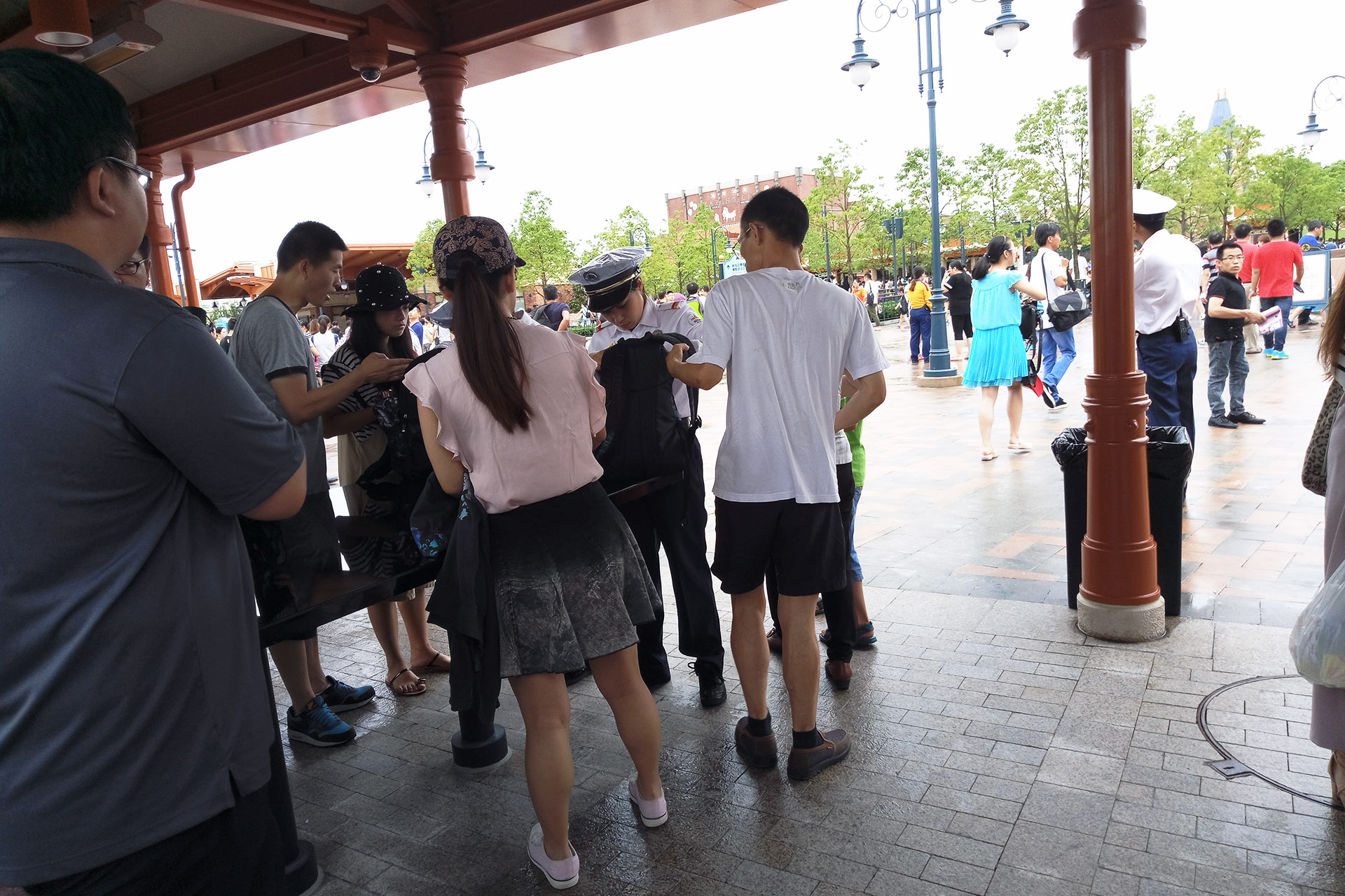 上海迪士尼好玩吗值得去吗,上海迪士尼一整天游玩攻略