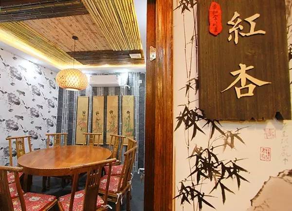 又要火了！这位帅气壮男，在宁波开了一家餐厅！女食客都疯狂了