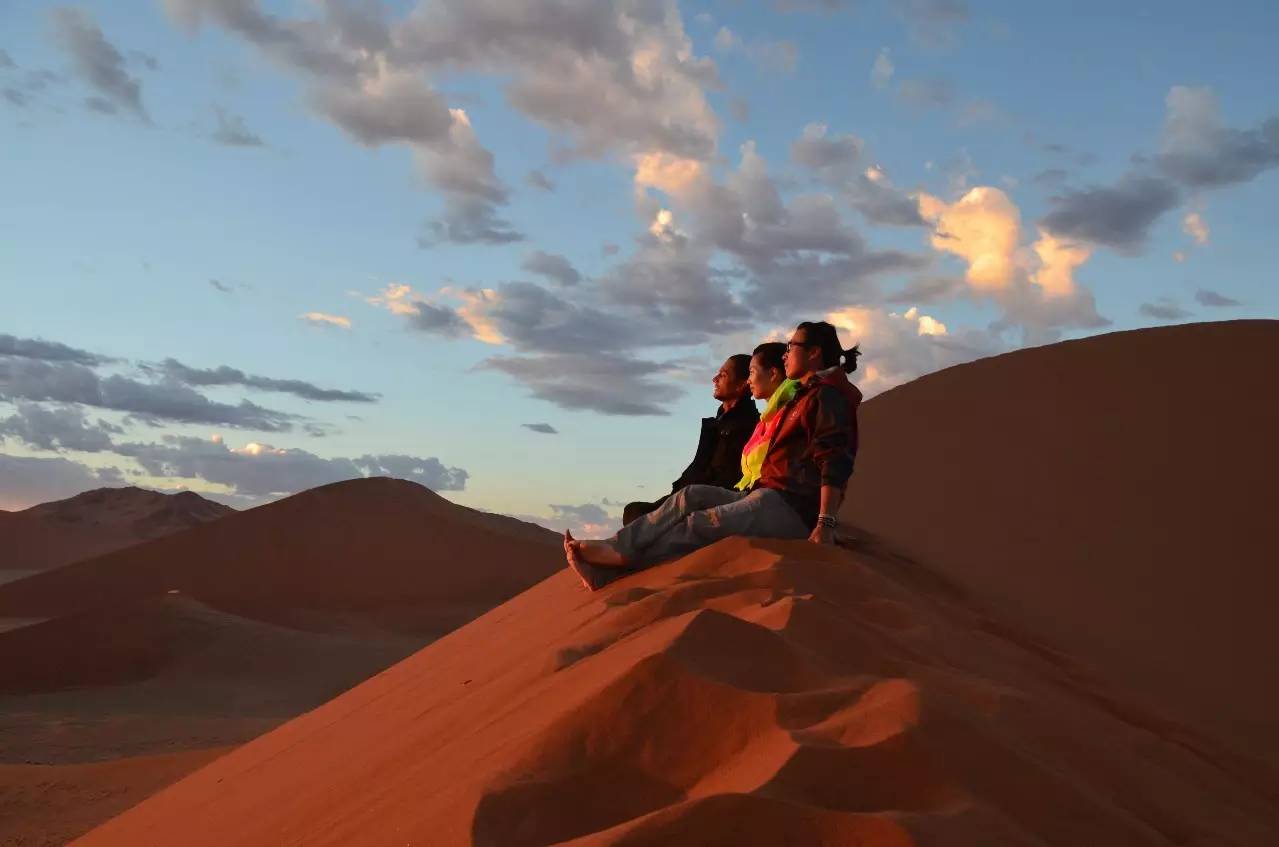 一个陕西汉子花7万元环游地球1圈,还带回一个美国女友!