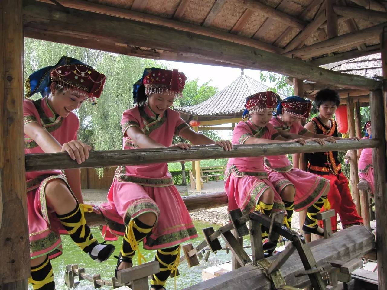 大写的赞！河源这个少数民族特色的景区被评为国家3*级A**