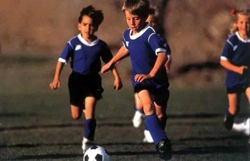 亲子活动足球活动,亲子足球嘉年华活动入场式