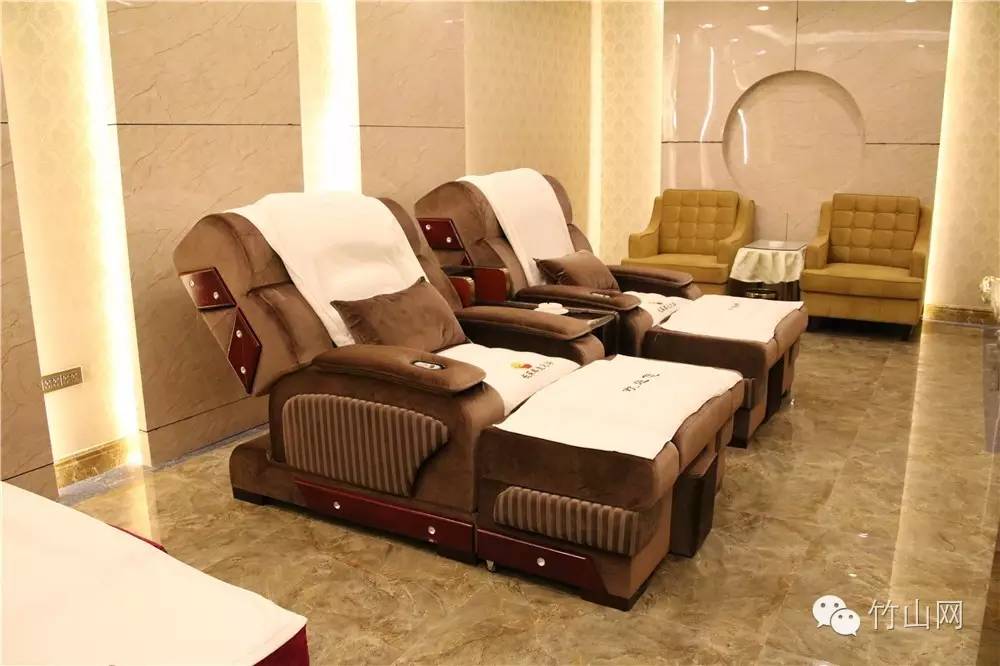 快讯赤裸裸的诱惑!竹山这家足浴城内部曝光!