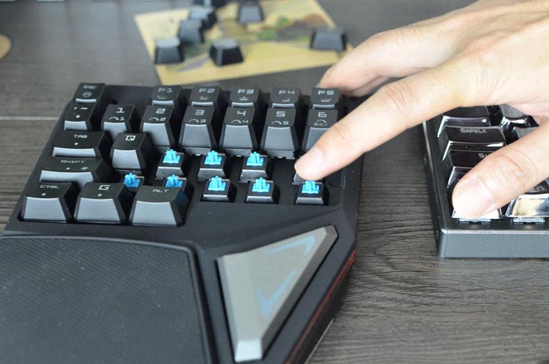 lol高端局操作都很稳,玩lol厉害的上单都是锁定视角