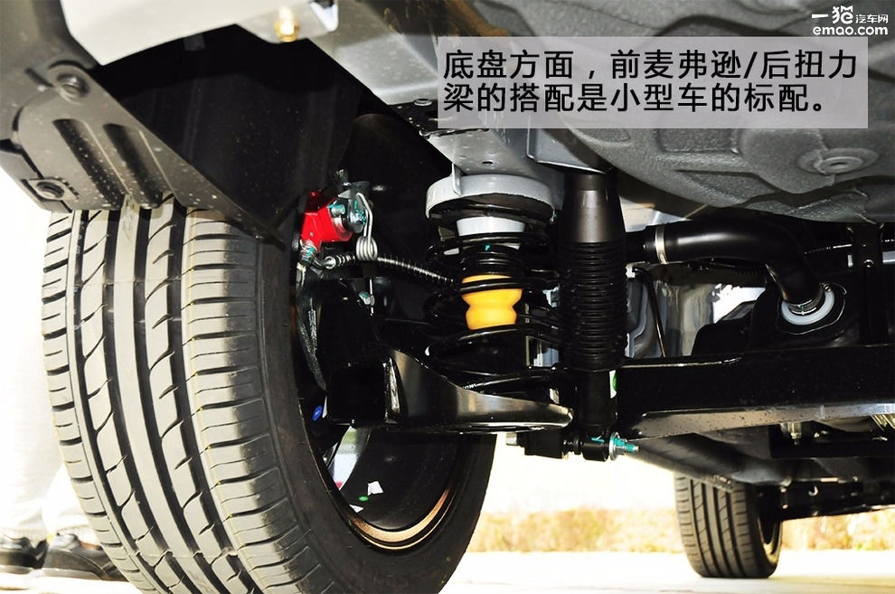 挂s挡的时候要不要松油门,挂着s挡拉手刹对车有什么影响