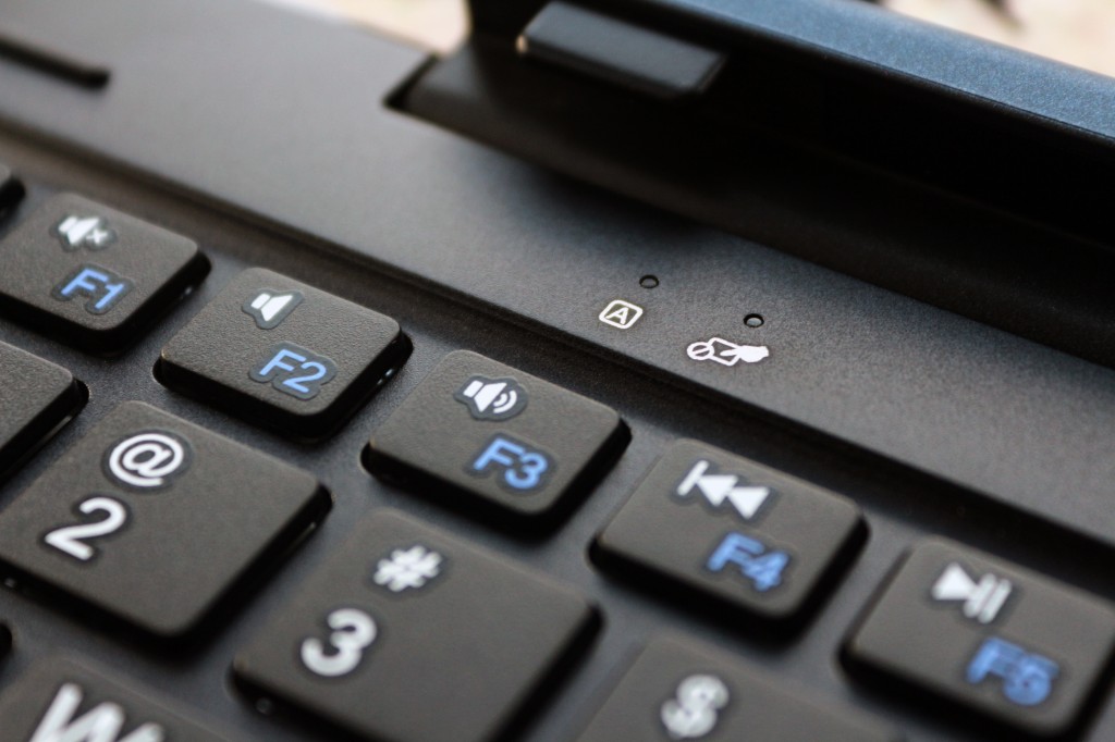 酷比魔方i7手写版多大屏幕,和surface一样的轻薄本