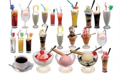 哪项不能作为中暑的处理方法,出现中暑的症状时不正确的做法