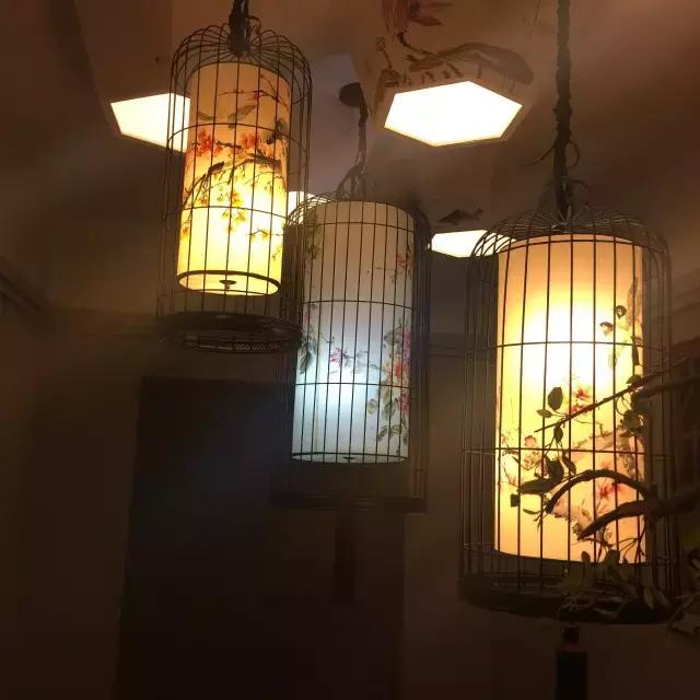 成都烧烤没和你闹！来来来，撸了这一杯，还有三杯……