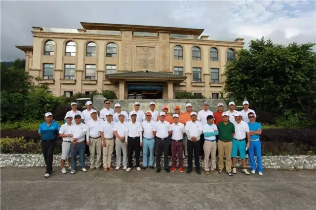 2016翼龙贷WAGC（中国）联盟杯云南E战队高尔夫球队夺冠