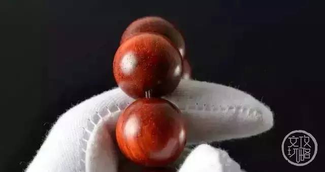 手串为什么都越玩越小了,手串玩了大半年了为什么还不红