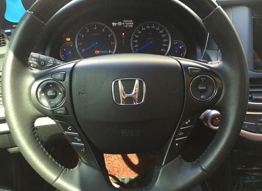 外观很酷很帅的车,2017年本田歌诗图3.0lawd试驾