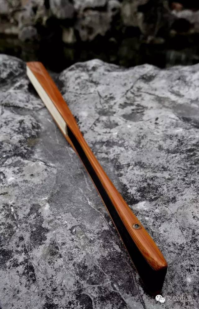 桃花坞里桃花扇--记苏扇制扇大师徐家东