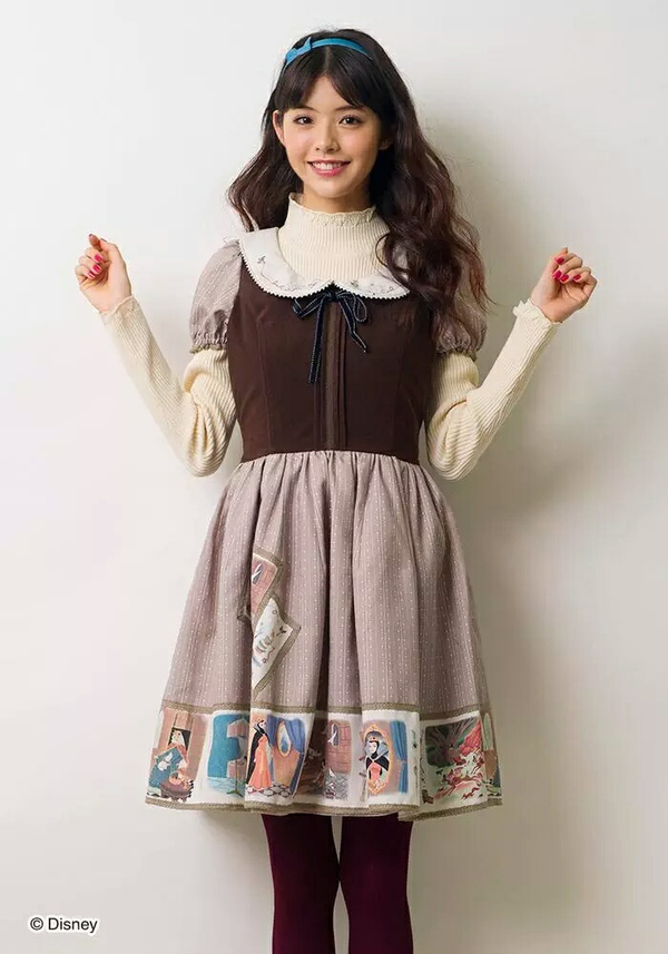 如何穿衣显高级感女生,工装裤如何穿出软妹风格