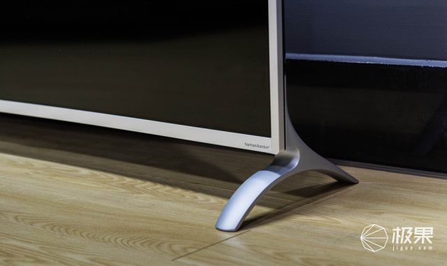 乐视超4x55curved用的什么屏幕,乐视超4x55curved曲面屏