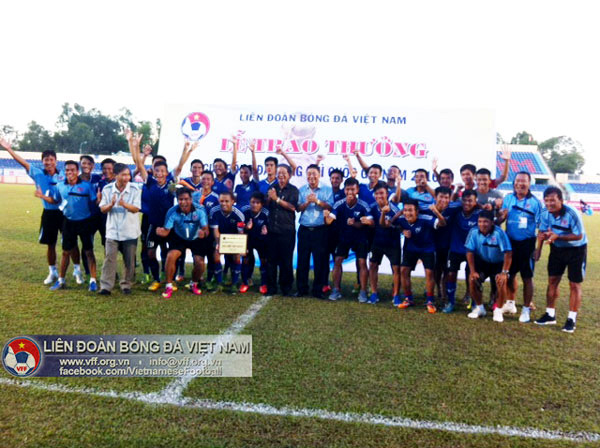 2016越南世青赛进四强,2017年越南超级联赛