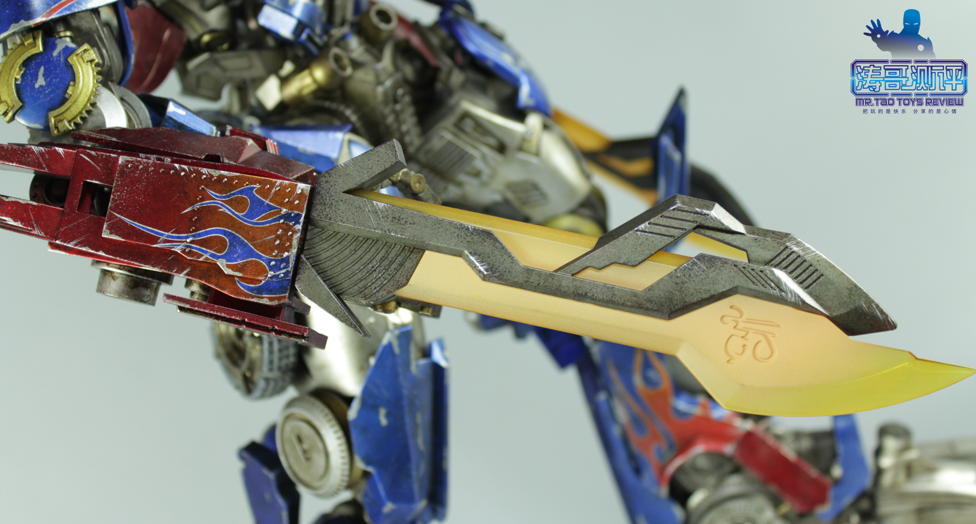 涛哥测评变形金刚3a,国产变形金刚3u级飞翼擎天柱