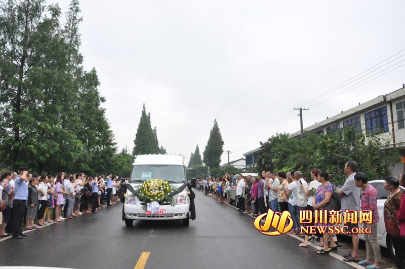 维和烈士李磊全程视频,维和军人李磊牺牲