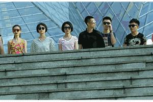 猜《余罪》傅老大是谁的男人?反正解冰是王凯背后的男人