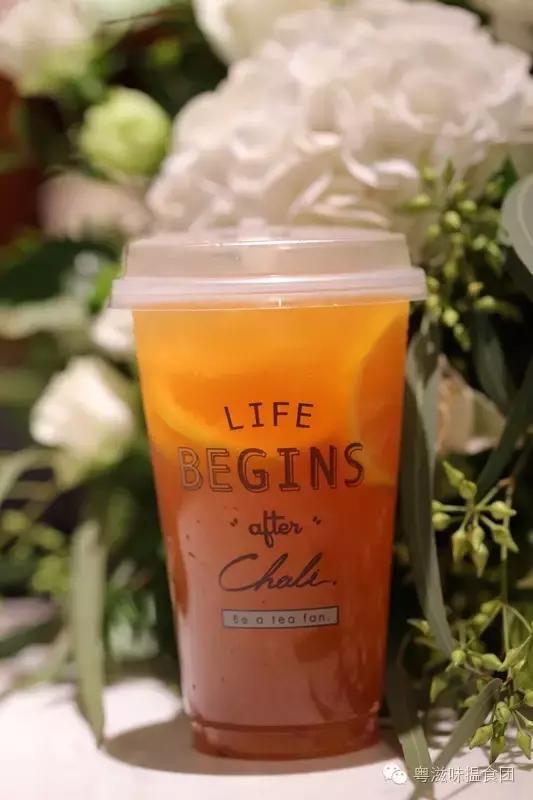 轻奢金x薄荷绿,原来你是这么一家茶饮店(文末教你刷我的卡