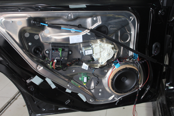 e级奔驰音响改装,最好听的奔驰e级音响