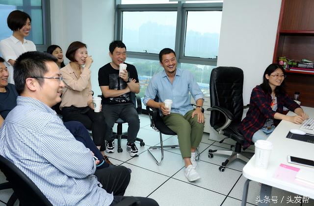 李亚鹏脱发照,李亚鹏头发稀疏面容憔悴