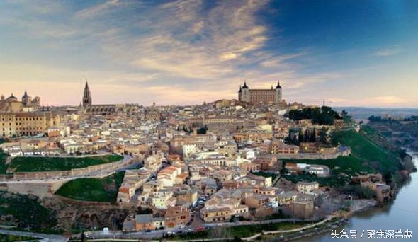 深圳一套房（ju）钱（kuan），出国能买什么？看完懵B了