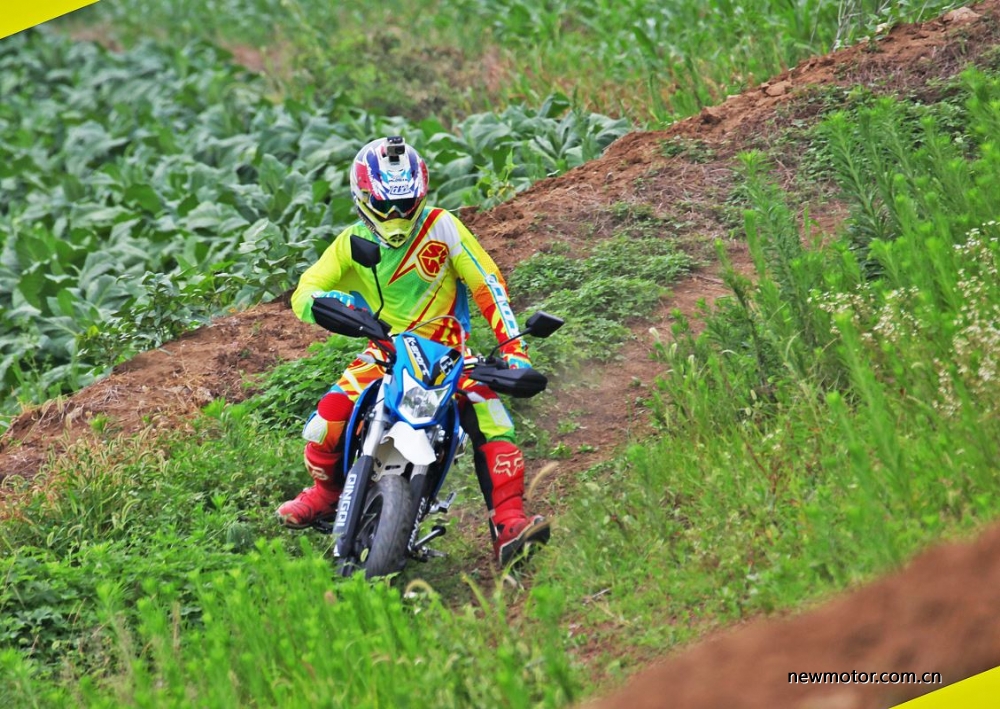 杞婚獞terra150娴嬭瘎,杞婚獞terra200