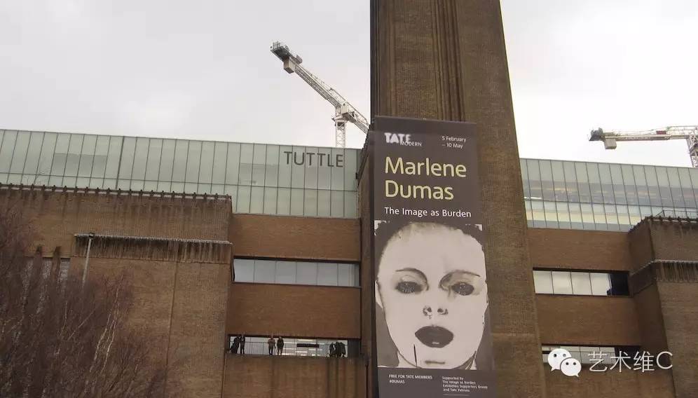 英国女性夏季服装风格特点,英国女性夏天穿衣打扮