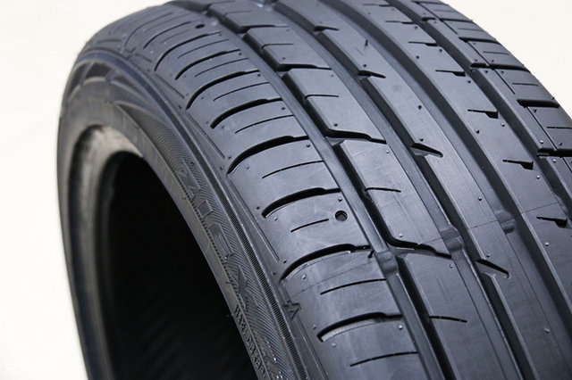 飞劲轮胎展示惊人性能,飞劲轮胎测试视频