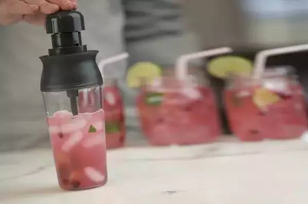 十二星座的狮子座最爱的是什么,狮子座是十二星座最可爱的吗